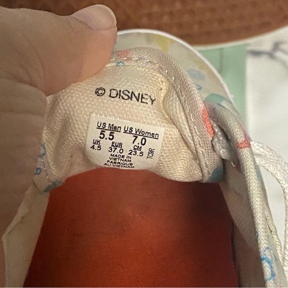 Disney x Vans little mermaid Womens sneakers size 7 - Picture 2 of 6